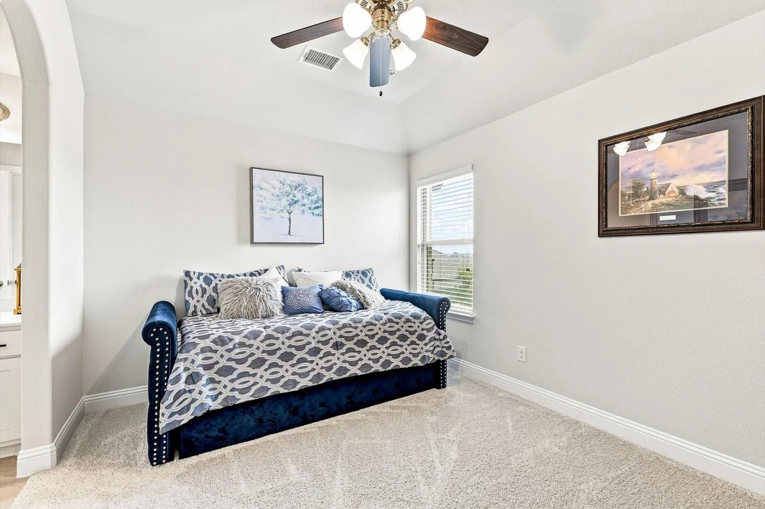Photo of 401 Llano Lane