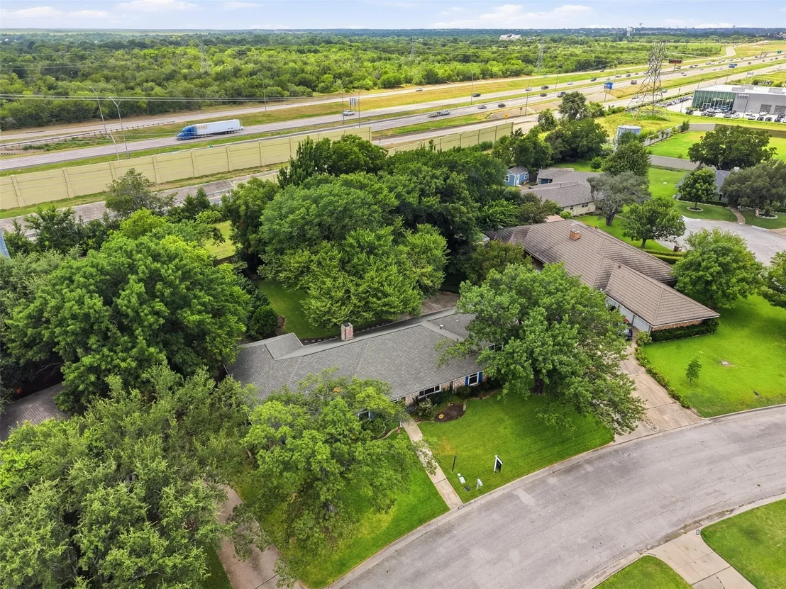 Photo of 4328 Winding Way