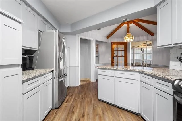 Photo of 2214 Valley Mill