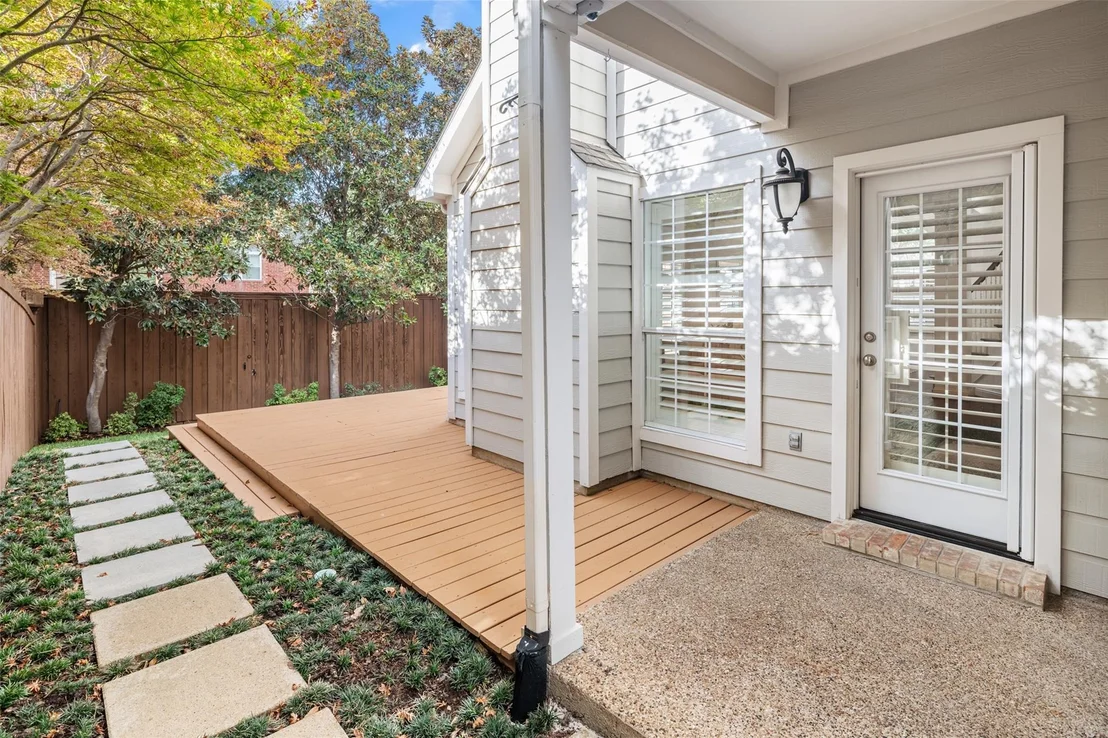 Photo of 8915 White Pine Lane
