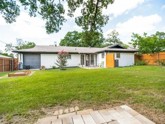 Photo of 502 Martin Lane