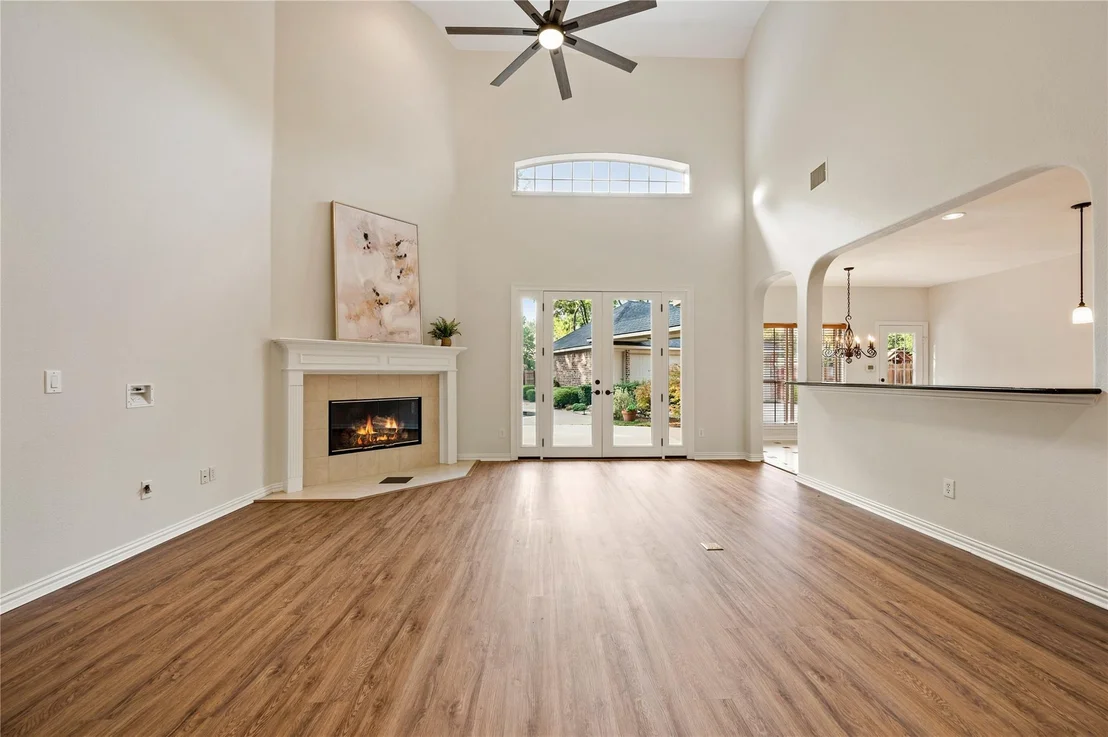 Photo of 1607 Forest Bend Lane