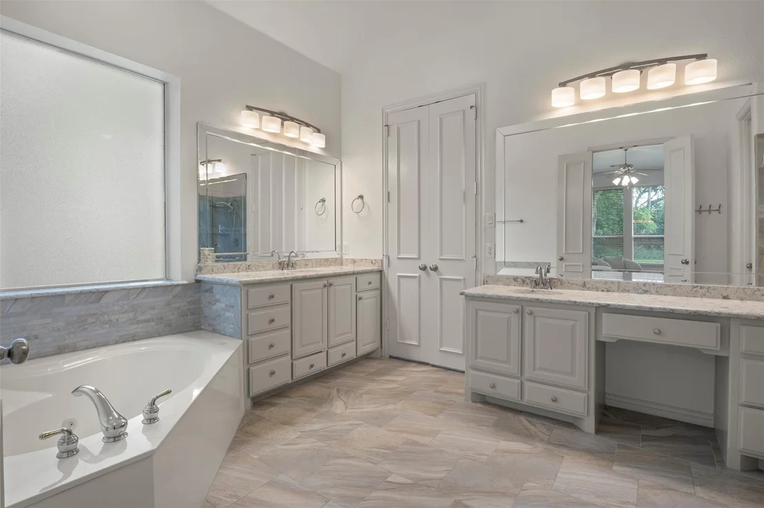 Photo of 1207 Conroe Drive