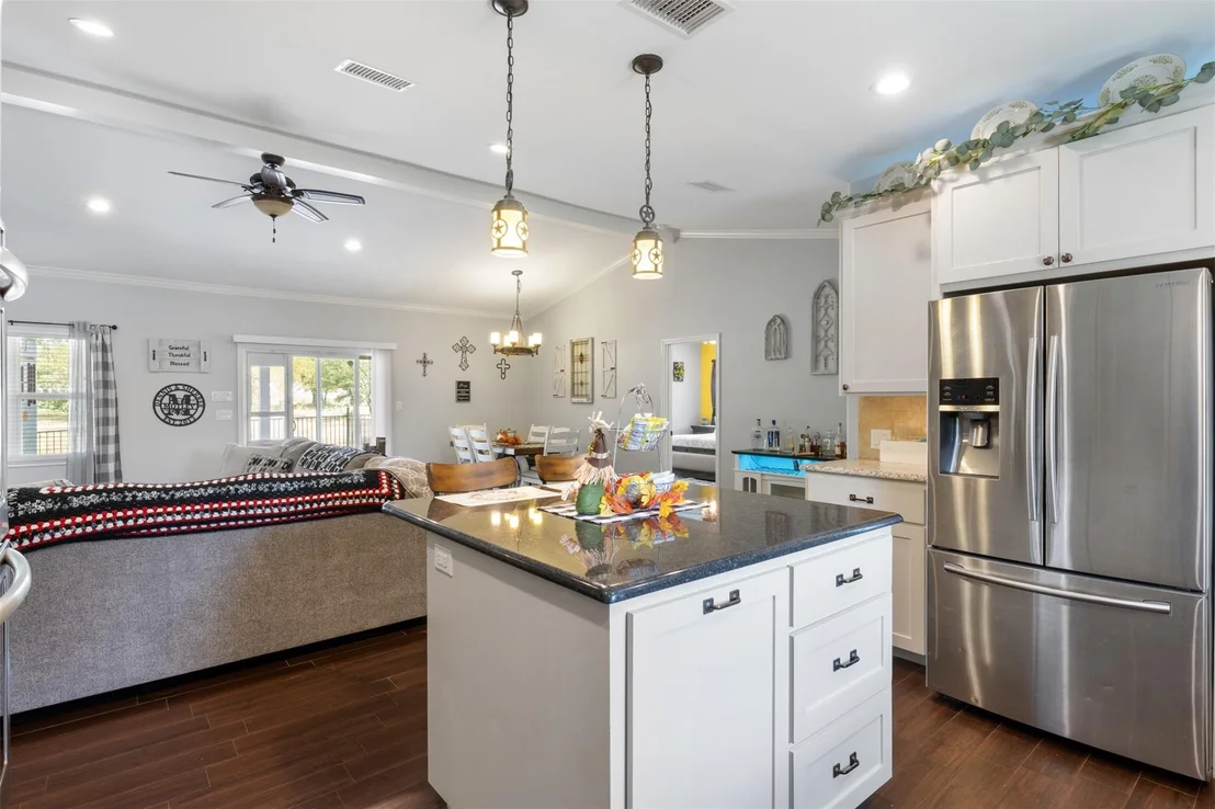 Photo of 141 Eagle Point Cove