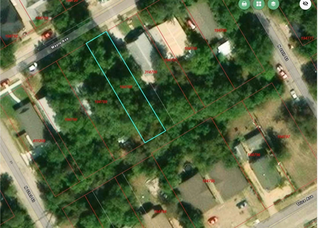 Photo of 2014 Maple Avenue