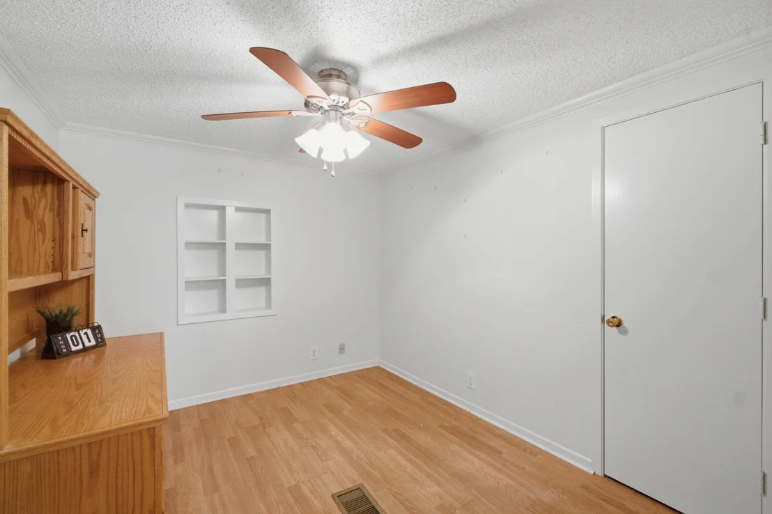 Photo of 5849 Atlantic Drive