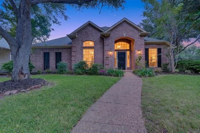 Photo of 6864 Bushnell Drive