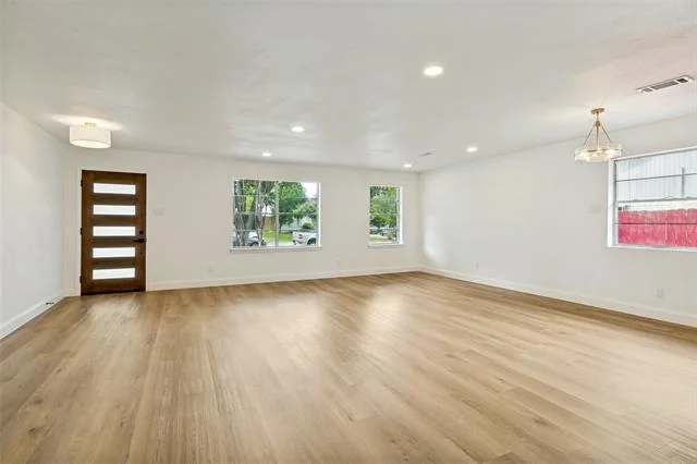 Photo of 437 Summit Drive