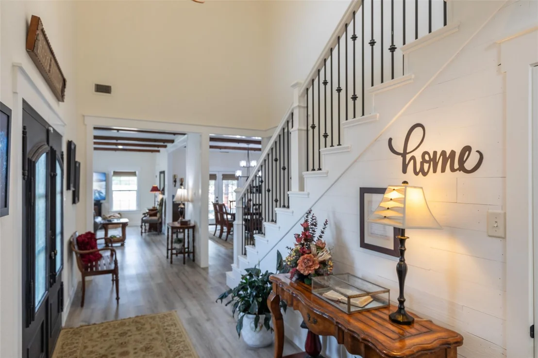 Photo of 582 Clark Road