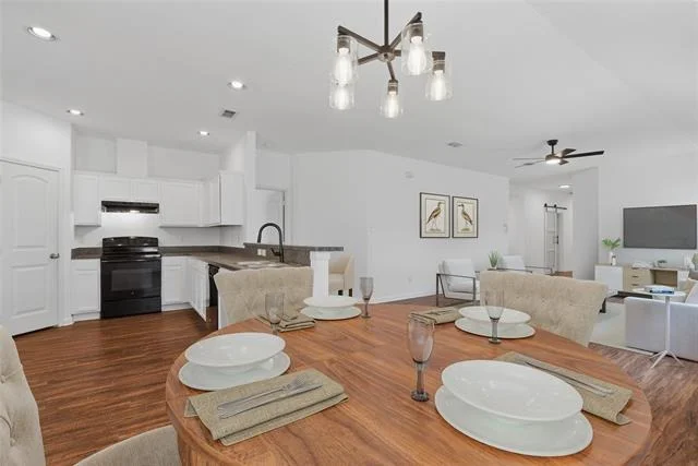 Photo of 2839 Saint David Drive