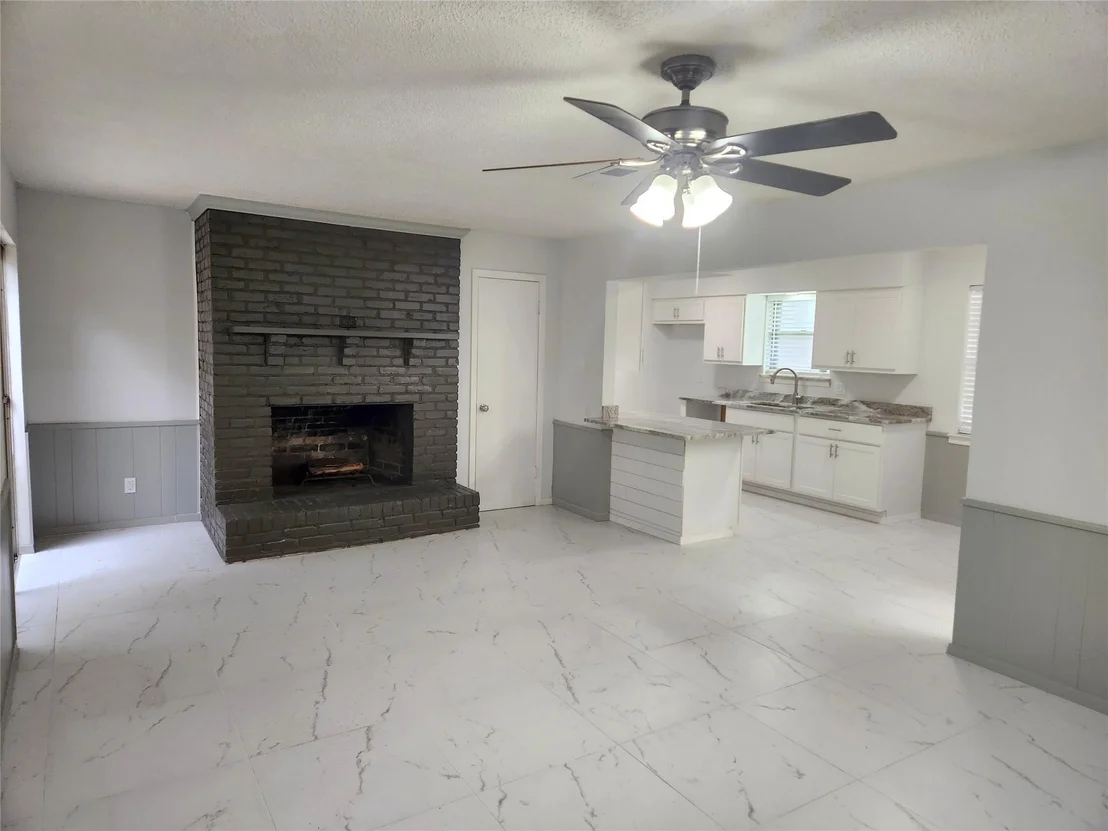 Photo of 1838 Oak Hill Circle