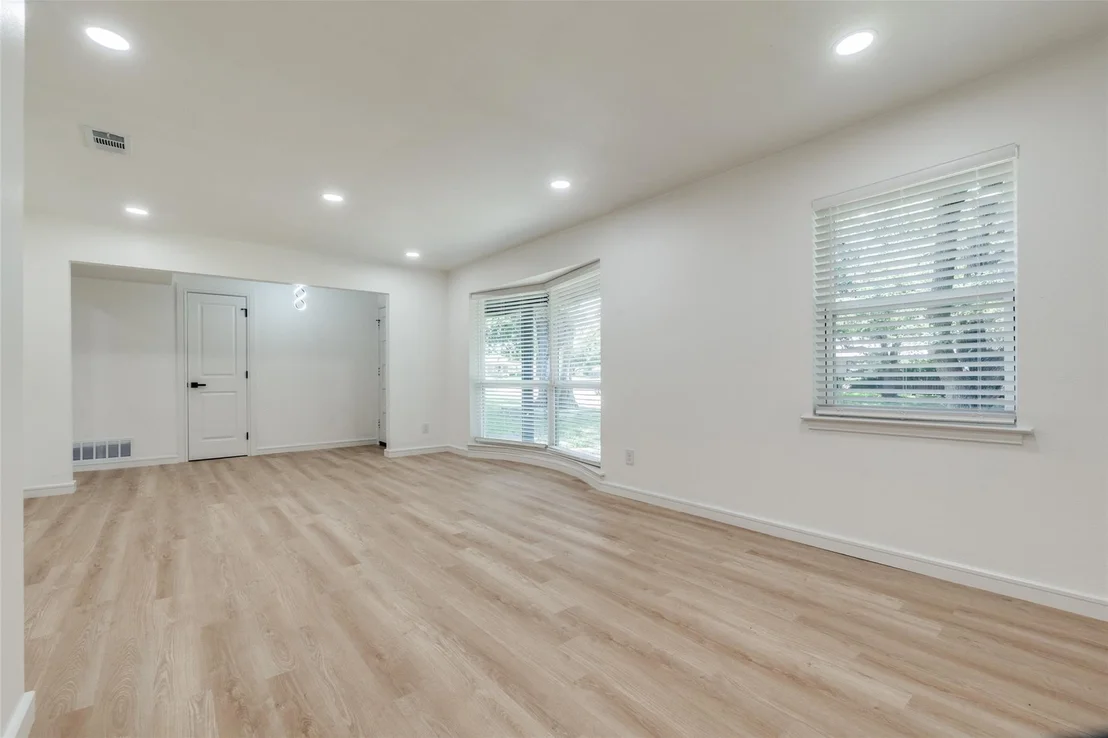 Photo of 5323 Blaney Way