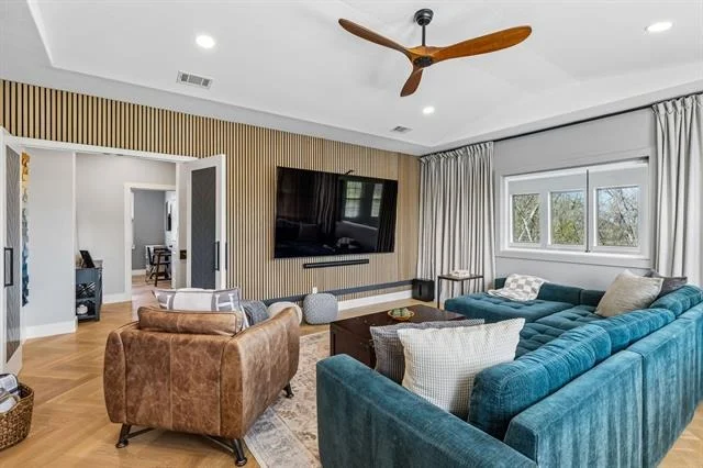 Photo of 5717 Riverside Lane