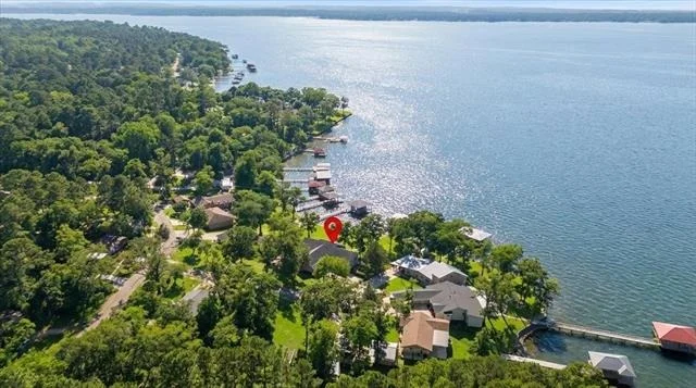 Photo of 20520 Clearwater Circle