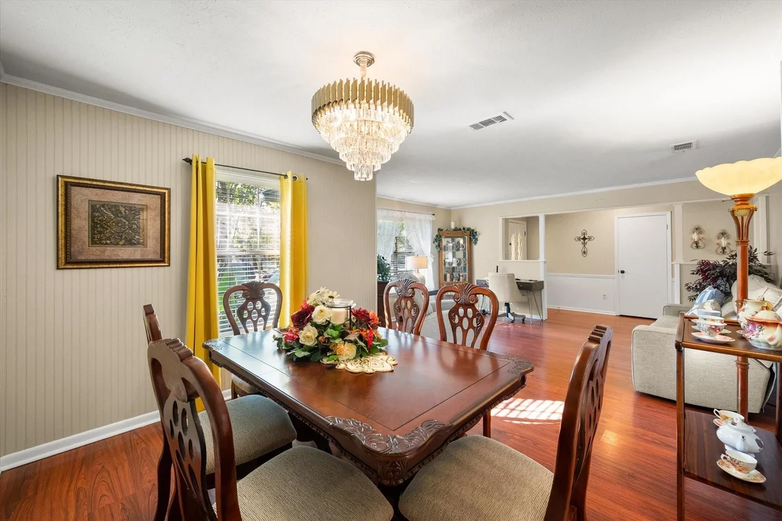 Photo of 929 Madison Square
