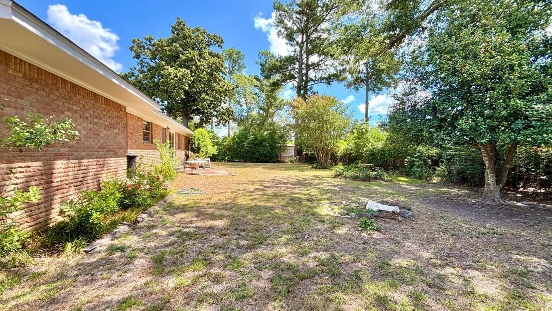 Photo of 1723 Montrose Drive