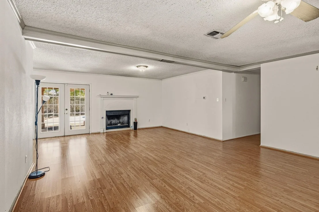 Photo of 419 Buffalo Drive