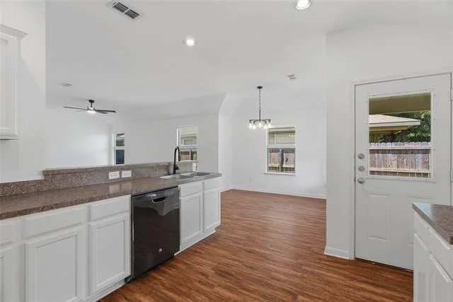 Photo of 2839 Saint David Drive