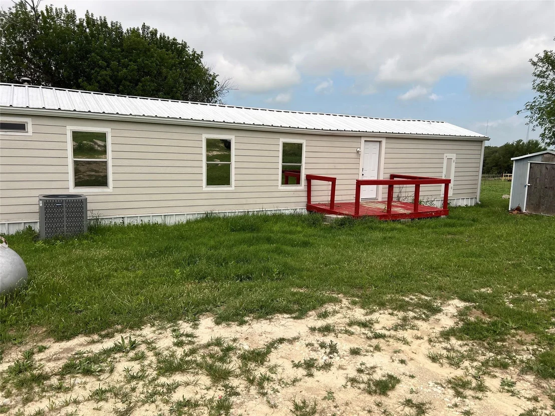Photo of 1661 County Road 195