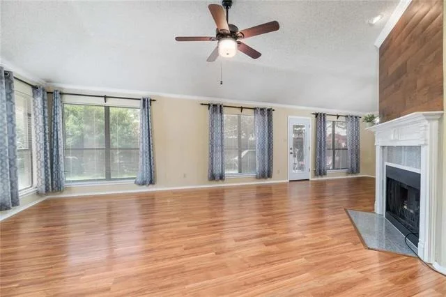 Photo of 3848 Dalston Lane