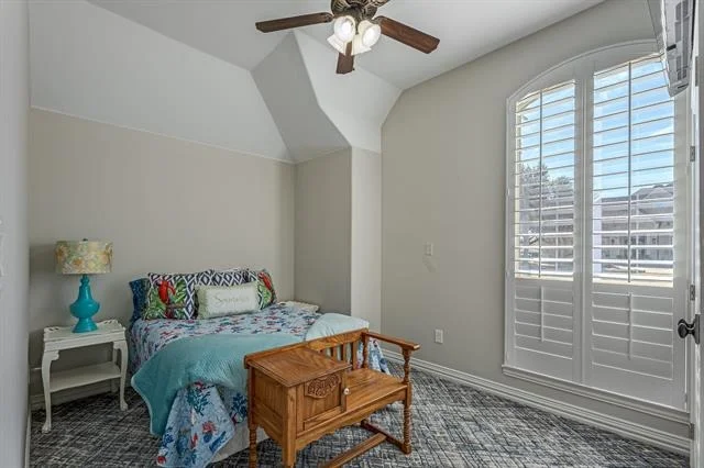 Photo of 2615 Harborside Drive