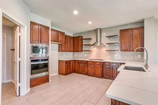 Photo of 18 Hideaway Court
