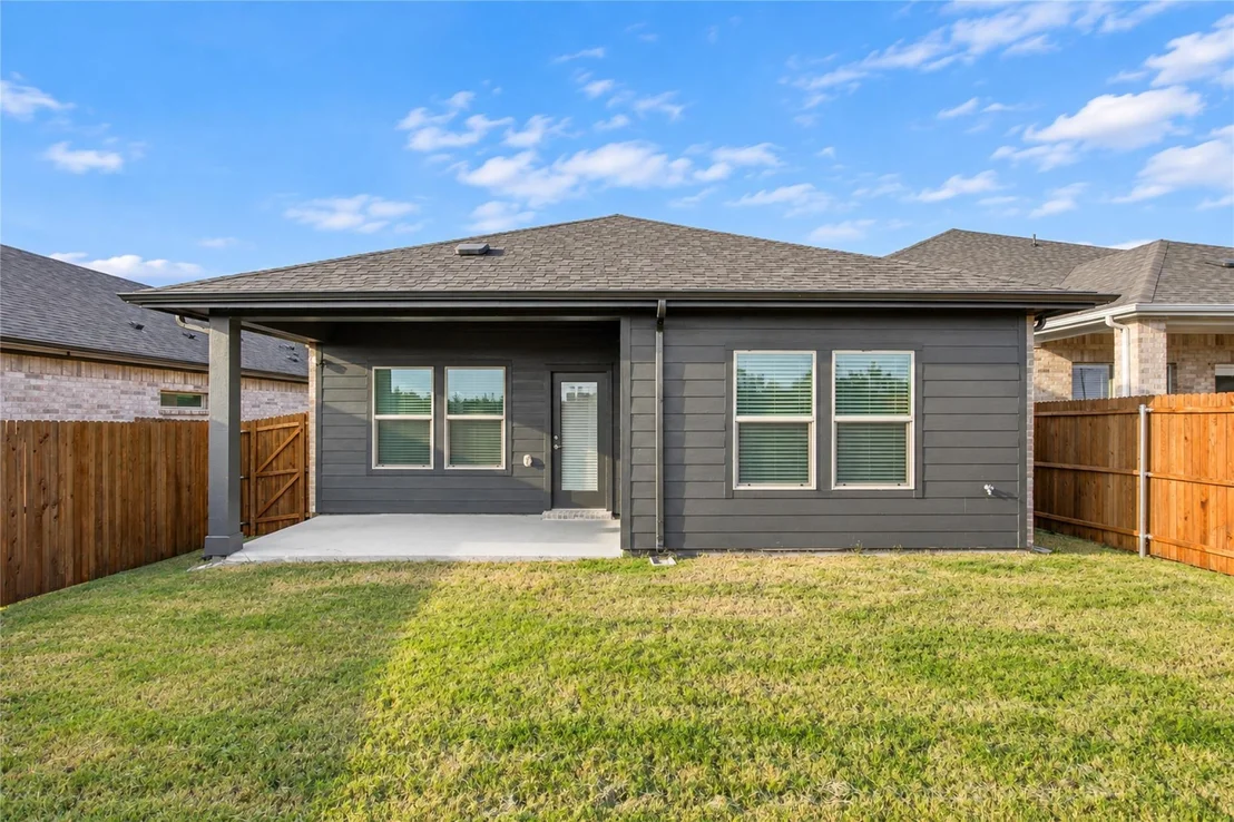 Photo of 113 Greenbriar Drive