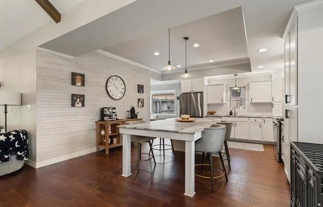 Photo of 237 E Hideaway