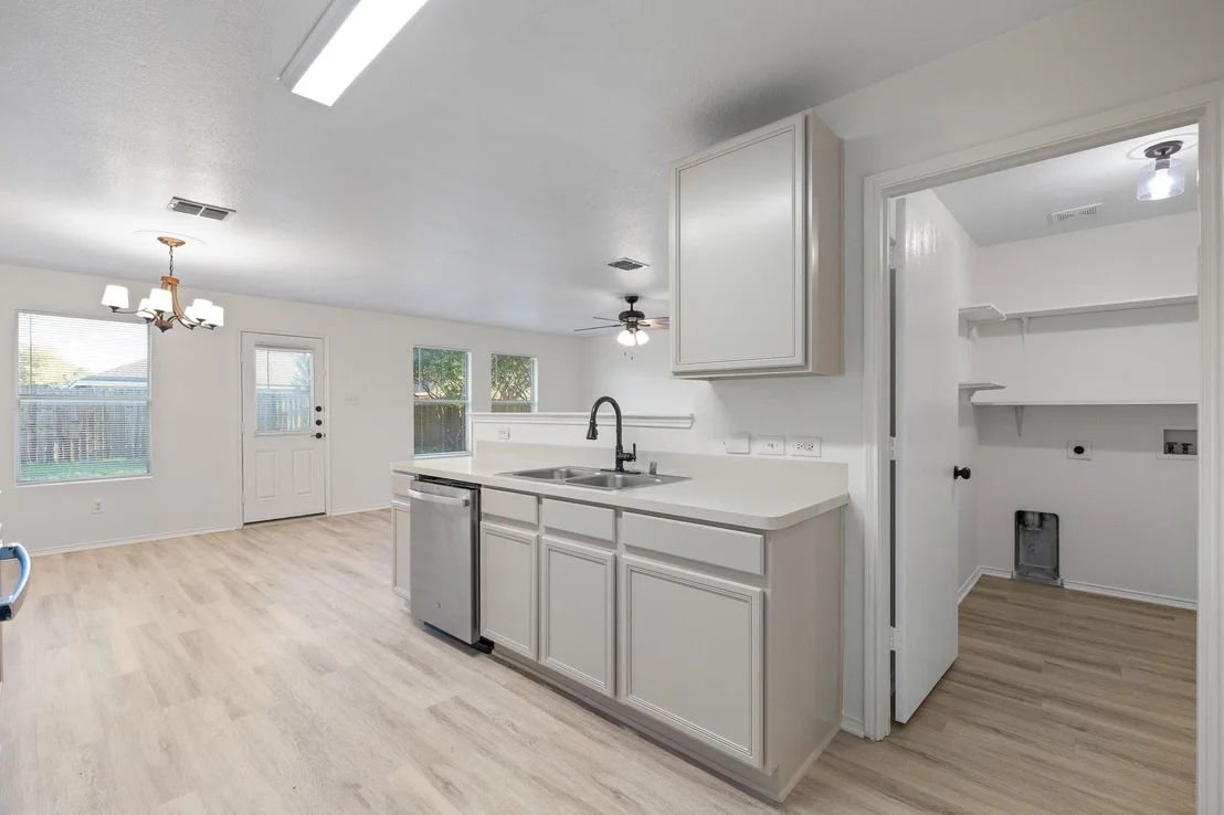 Photo of 1128 Boxwood Drive