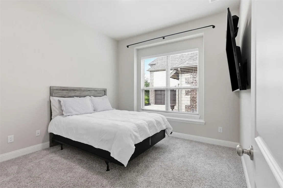 Photo of 3437 Ridgecross Drive
