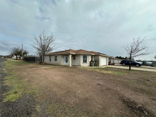 Photo of 2930 Waco Street