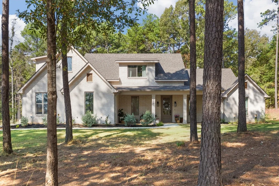 Photo of 200 Maple Springs Rd
