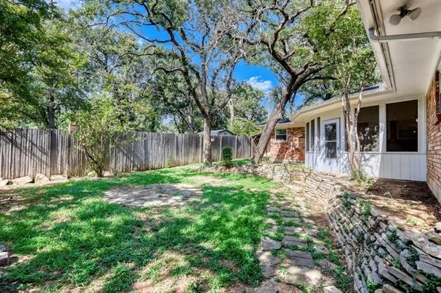 Photo of 624 Hillview Drive