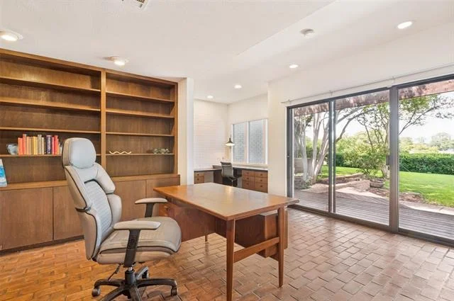 Photo of 6652 Talbot Parkway