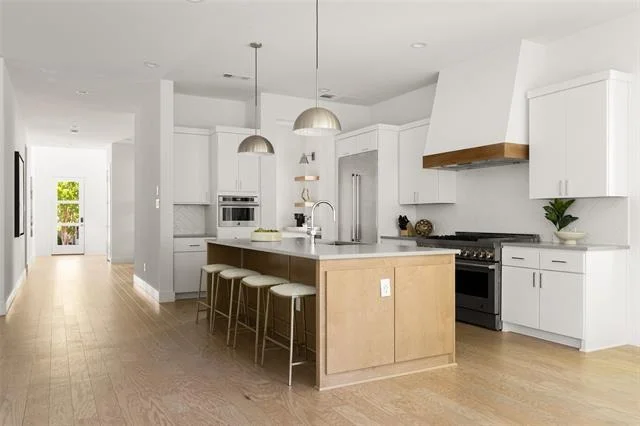 Photo of 6322 Malcolm Drive