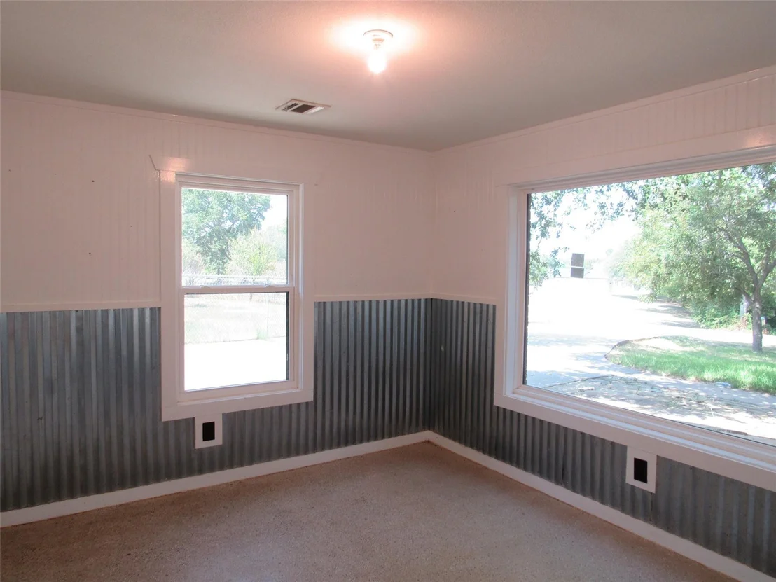 Photo of 626 Friendly Oaks Drive