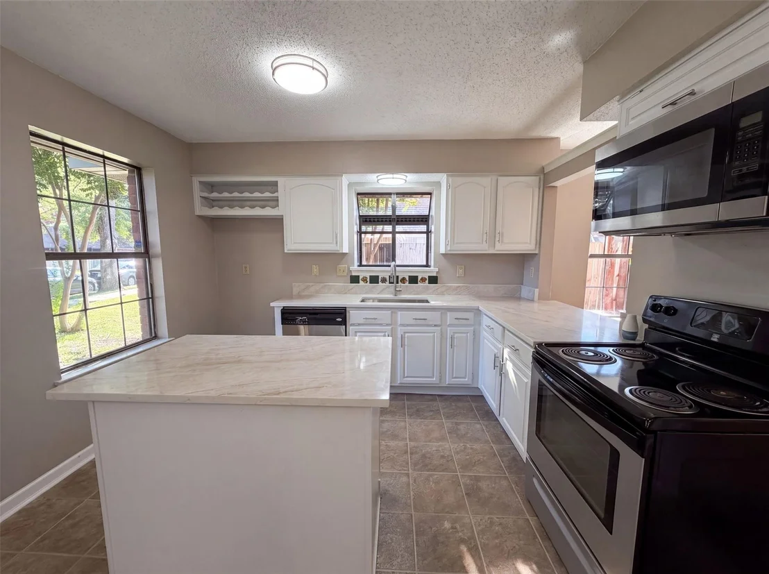 Photo of 1503 Curtis Lane