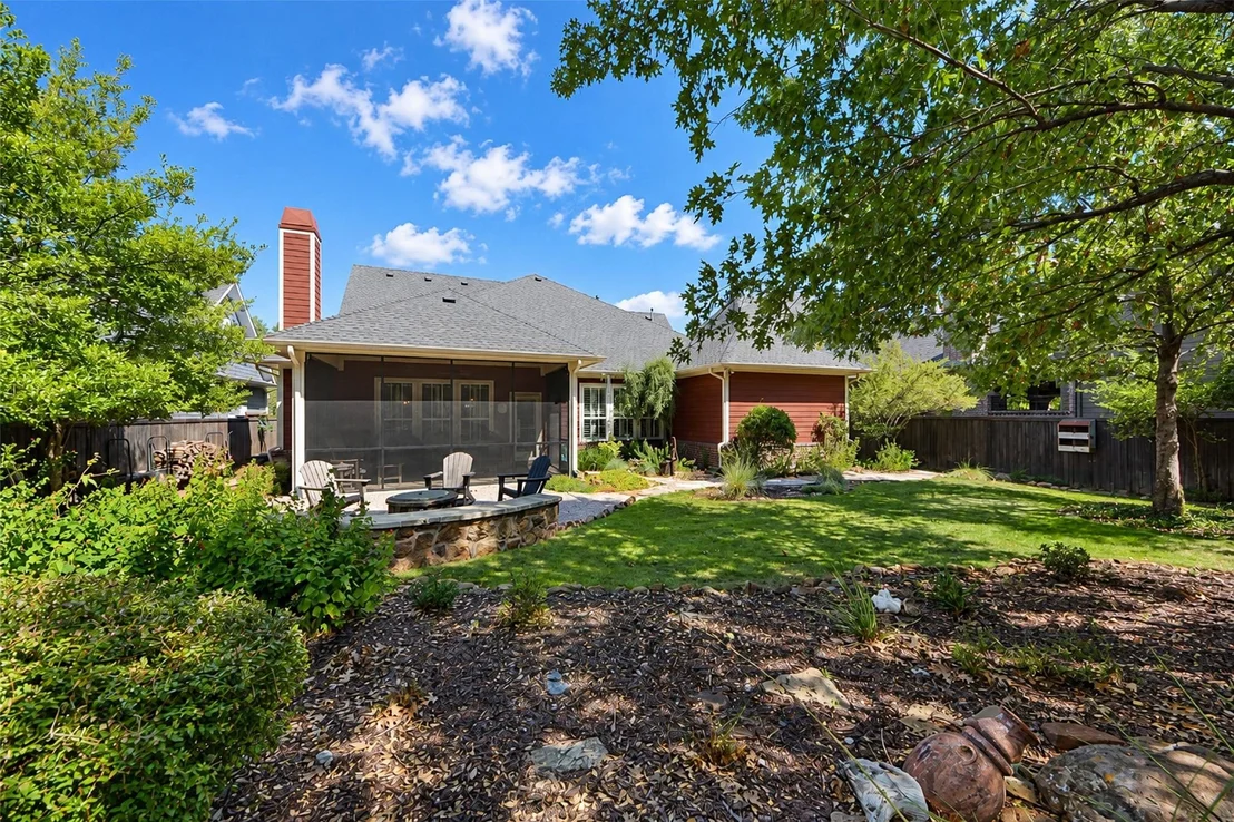 Photo of 7205 Darrow Drive