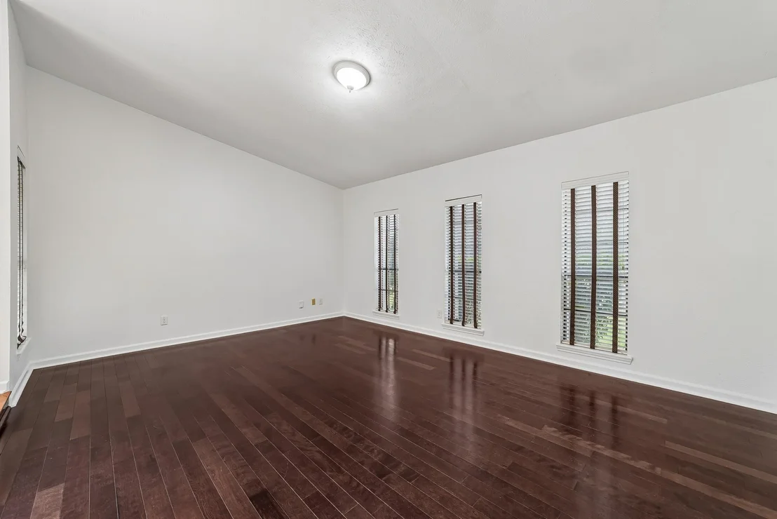 Photo of 10239 Green Ash Road