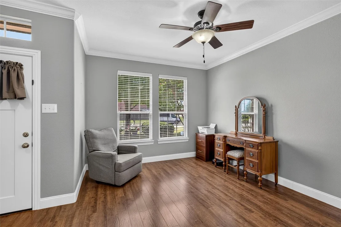Photo of 534 Laurel Lane
