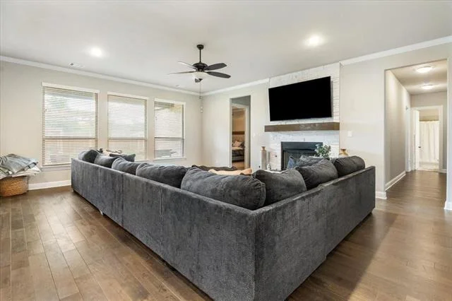 Photo of 1218 Woodside Drive