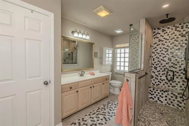 Photo of 140 Oyster Bay