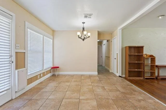 Photo of 4617 Colonial Avenue