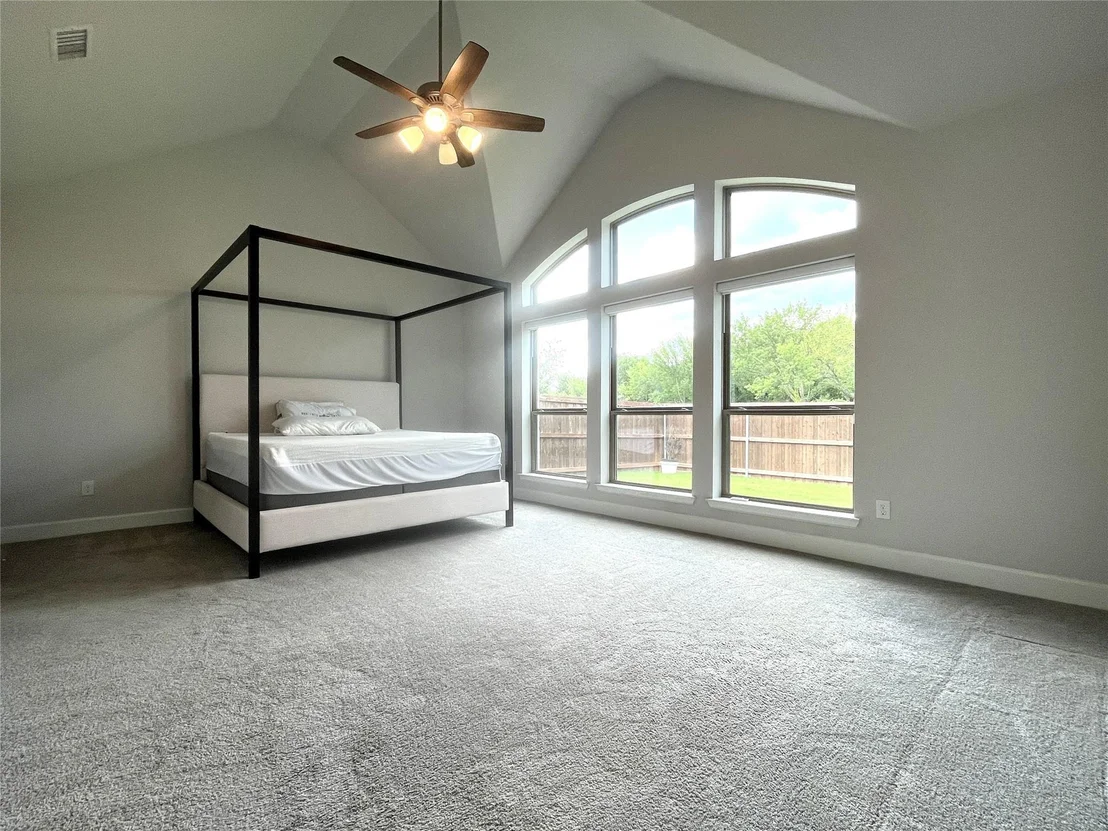 Photo of 2834 Midlake Drive