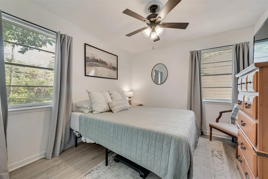 Photo of 3008 Albany Drive