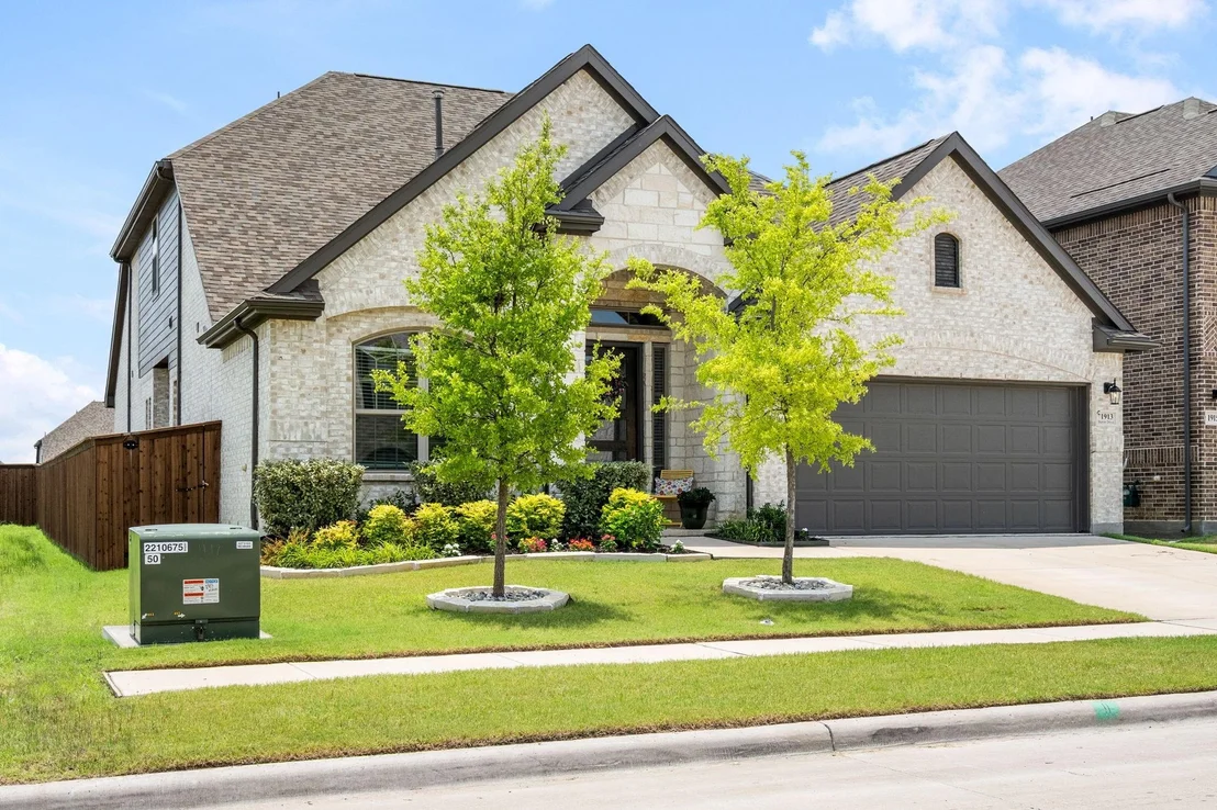 Photo of 1913 Huron Drive