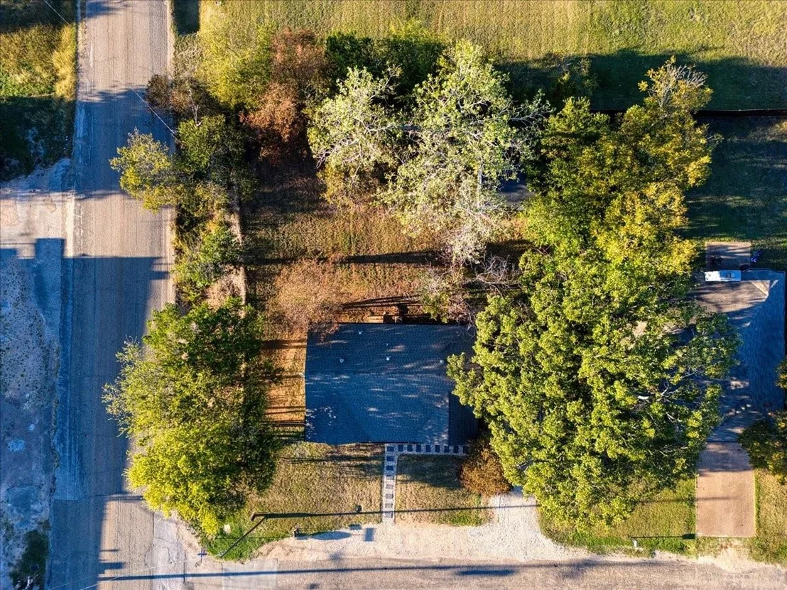 Photo of 211 W Stegall Drive