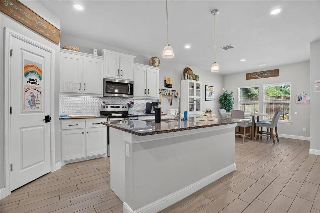 Photo of 1425 Bennett Drive
