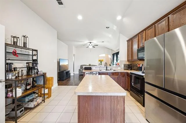 Photo of 1601 Applegate Way