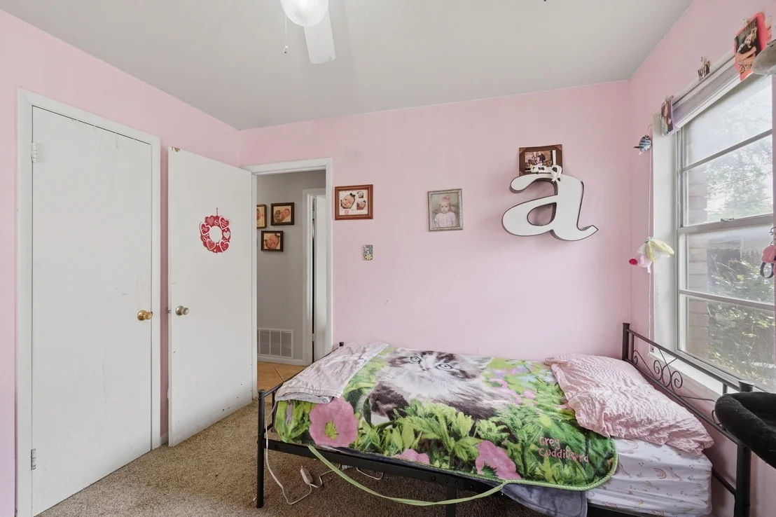 Photo of 2702 Susan Street